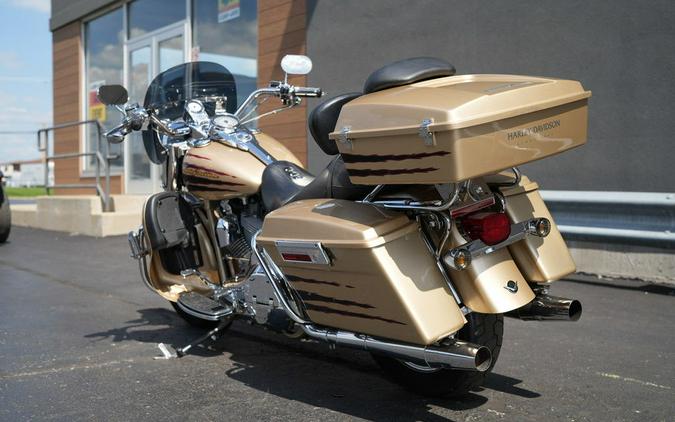 2003 Harley-Davidson FLHRSE Screamin' Eagle Road King CVO