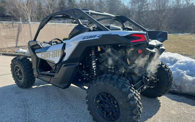 2024 Can-Am Maverick X3 DS Turbo RR Catalyst Gray