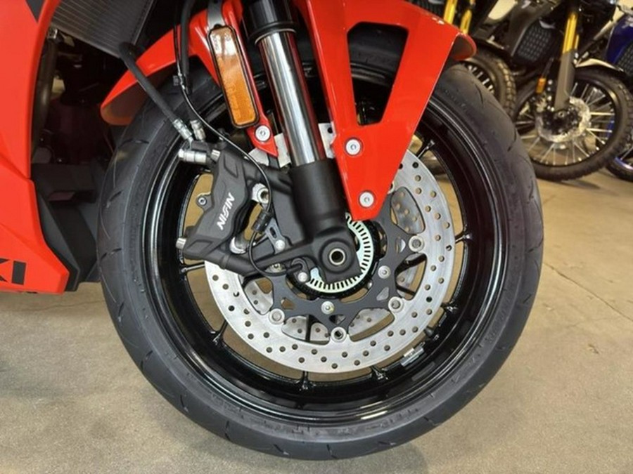 2026 Suzuki GSX800FRQM6