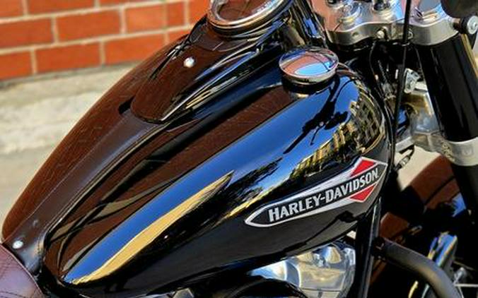 2020 Harley-Davidson® FLSL - Softail® Softail Slim®