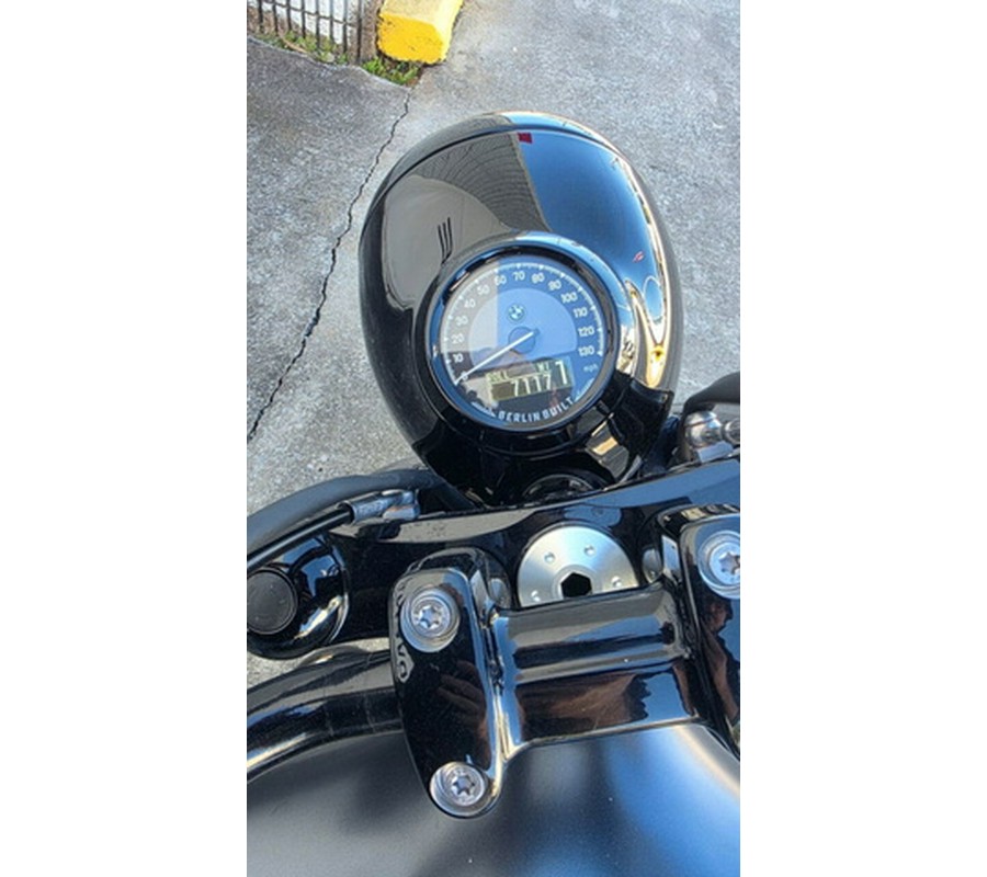 2024 BMW R 18 Roctane Manhattan Metallic Matte