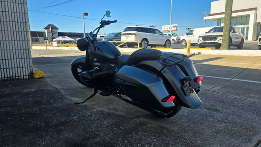 2024 BMW R 18 Roctane Manhattan Metallic Matte