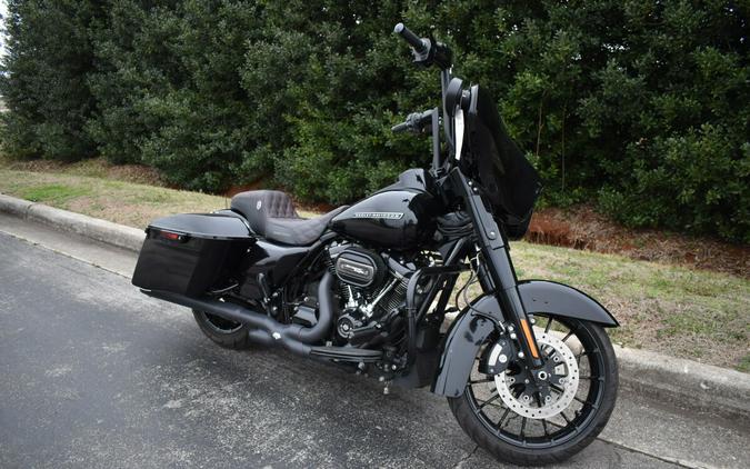 FLHXS 2018 Street Glide® Special