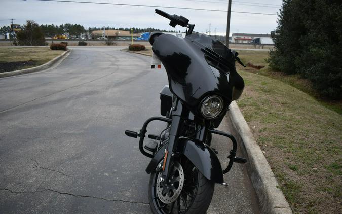 FLHXS 2018 Street Glide® Special