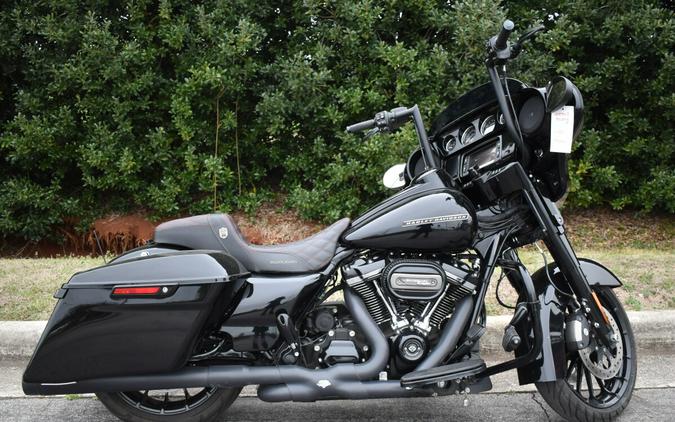 FLHXS 2018 Street Glide® Special