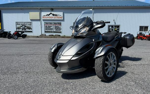 2014 Can-Am Spyder® ST Limited