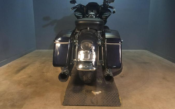 2019 Harley-Davidson Road Glide Ultra Midnight Blue/Barracuda Silver