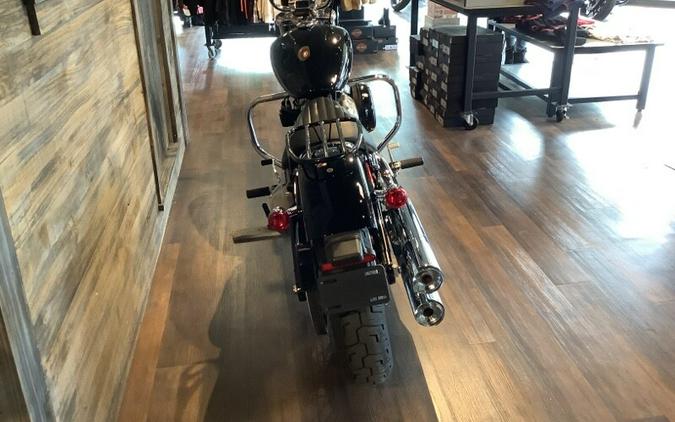 Harley-Davidson Softail Standard 2021 FXST U424-21 Vivid Black