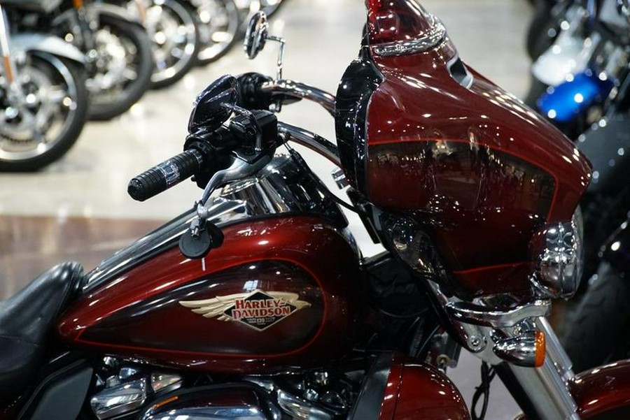 2023 Harley-Davidson® FLHTCUTGAN - Tri Glide® Ultra Anniversary Edition