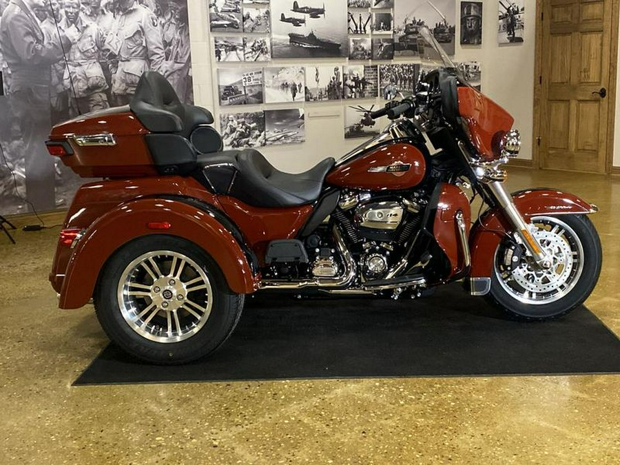 2024 Harley-Davidson® FLHTCUTG - Tri Glide® Ultra