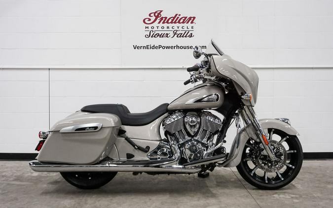 2022 Indian Motorcycle® Chieftain® Limited Silver Quartz Metallic