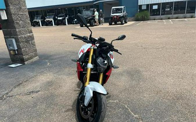 2021 BMW F 900 R