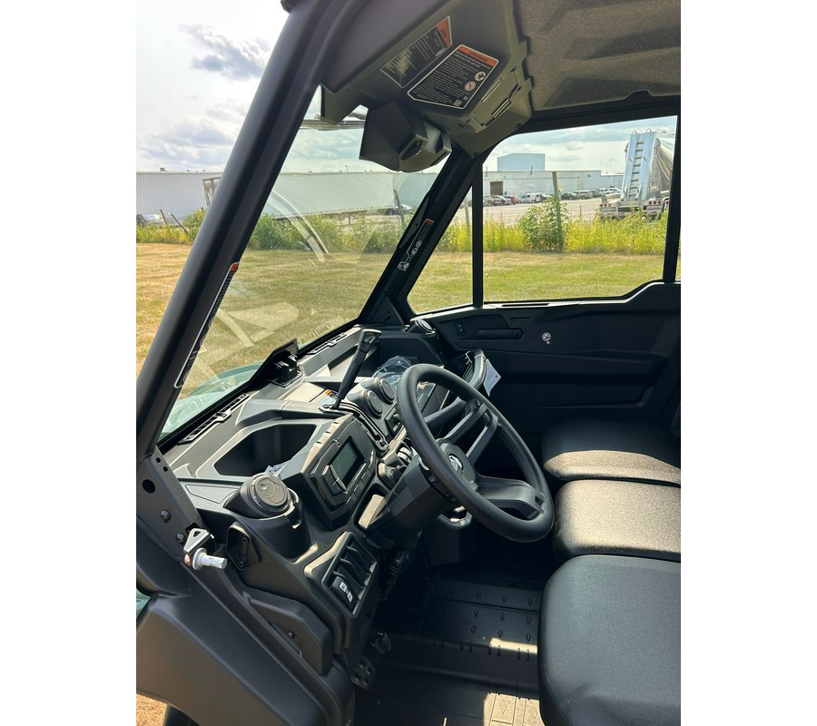 2026 Can-Am Defender DPS CAB HD10