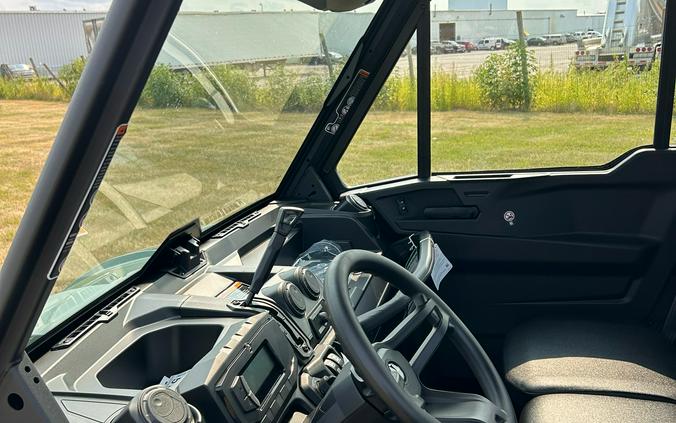 2026 Can-Am Defender DPS CAB HD10