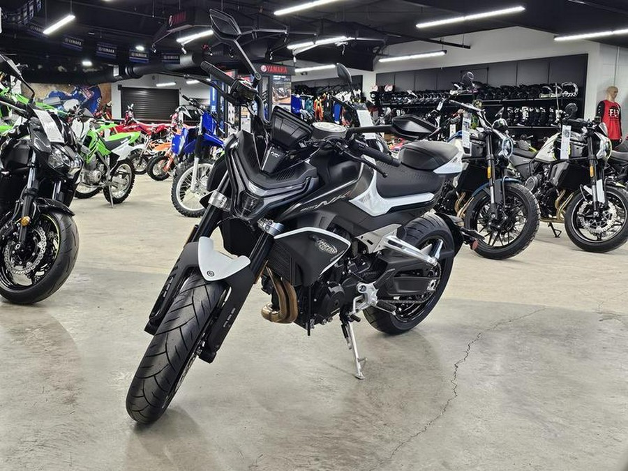 2024 CFMoto 800NK