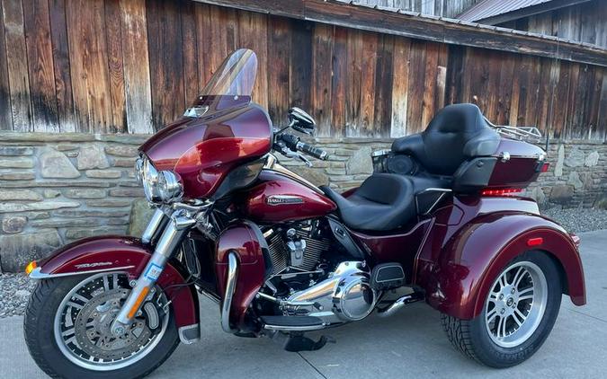 2017 Harley-Davidson® FLHTCUTG - Tri Glide® Ultra