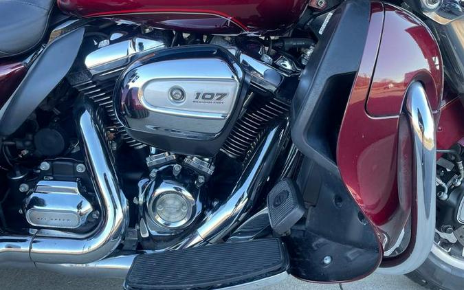 2017 Harley-Davidson® FLHTCUTG - Tri Glide® Ultra