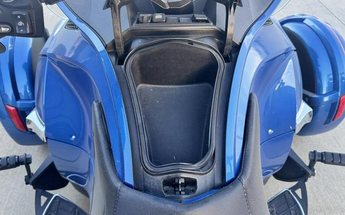 2018 Can-Am® Spyder® RT Limited Chrome