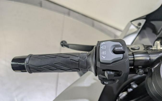 2025 Suzuki GSX-R1000