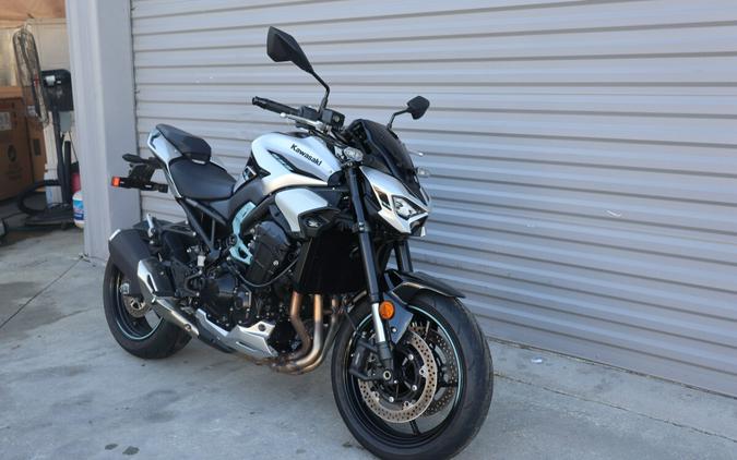 2025 Kawasaki Z900 ABS