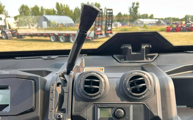 2026 Can-Am Defender MAX DPS CAB HD10