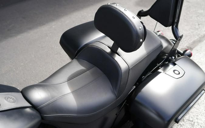 2022 Indian Motorcycle Chieftain Dark Horse Black Smoke