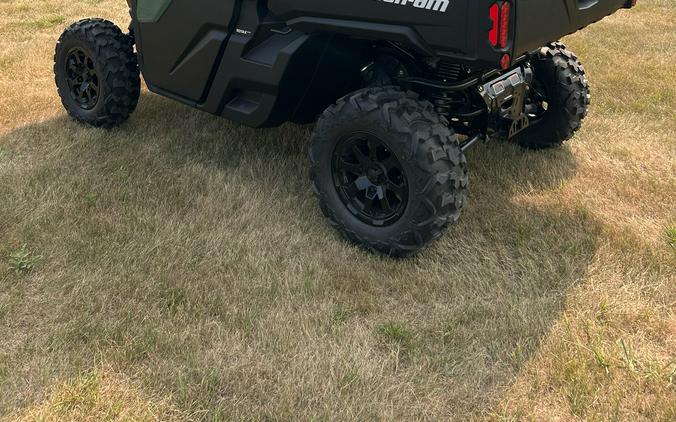 2026 Can-Am Defender DPS CAB