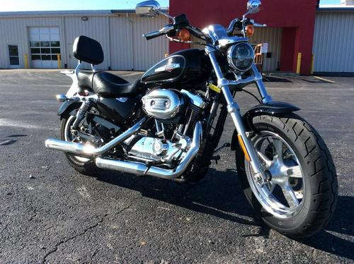 2016 Harley-Davidson® XL1200C - Sportster® 1200 Custom
