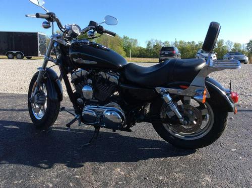 2016 Harley-Davidson® XL1200C - Sportster® 1200 Custom