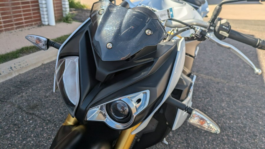 2015 BMW S 1000 R