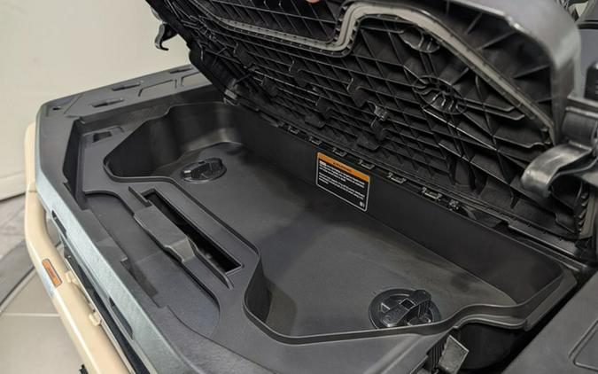 2026 Can-Am Outlander MAX Backcountry