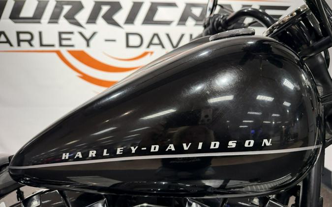 2012 Harley-Davidson® FXS103