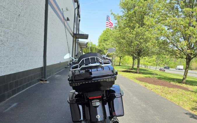 2023 Harley-Davidson® CVO™ Road Glide® LTD Anniversary Heirloom Red Fade