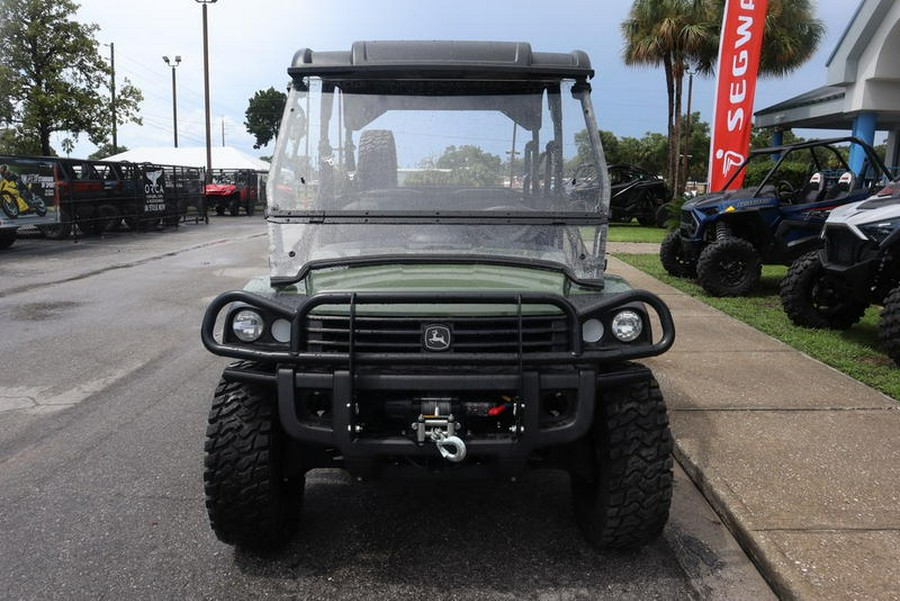 2023 John Deere 4-Passenger Gator™ XUV825M S4