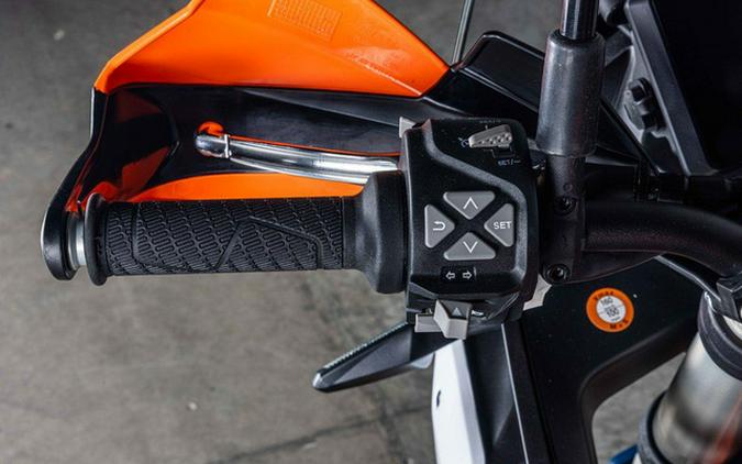 2026 KTM Adventure 890 R