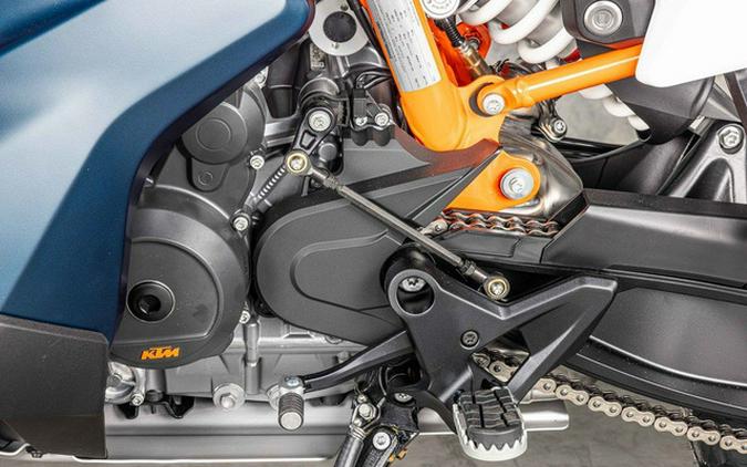 2026 KTM Adventure 890 R