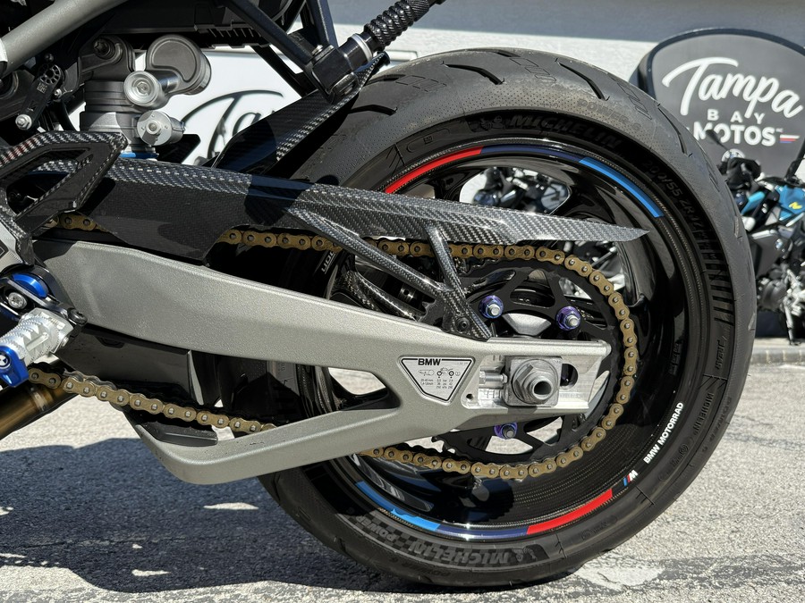 2025 BMW M 1000 R