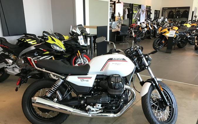 2026 Moto Guzzi V7 Special