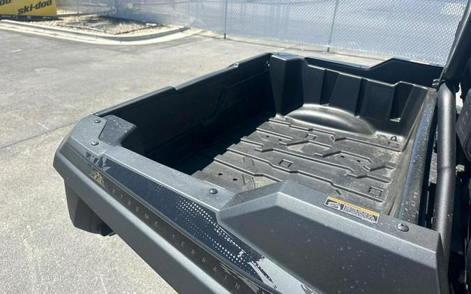 2025 Yamaha Wolverine RMAX2 1000 XT-R