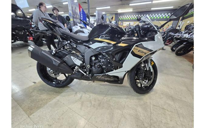 2026 Ninja® ZX™-6R Base - Kawasaki