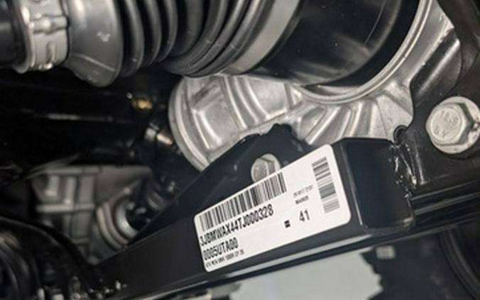 2026 Can-Am Renegade X mr 1000 R Hyper Silver & Legion Red