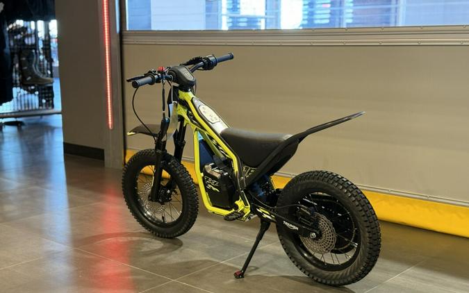 2026 Triumph TXP-16 YELLOW