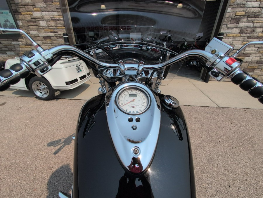 2005 Yamaha Road Star Midnight Silverado®