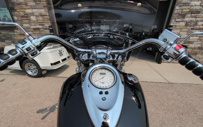 2005 Yamaha Road Star Midnight Silverado®
