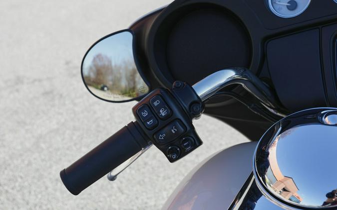 USED 2022 Harley-Davidson Street Glide Grand American Touring FOR SALE NEAR MEDINA, OHIO