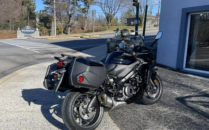 2024 Suzuki GSX-S1000GT Plus