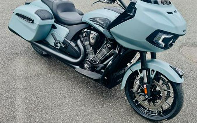 2025 Indian Motorcycle Challenger® Dark Horse® with PowerBand Audio Package