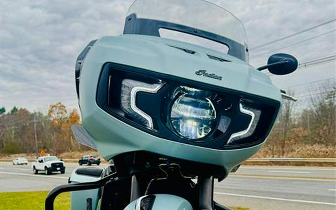 2025 Indian Motorcycle Challenger® Dark Horse® with PowerBand Audio Package