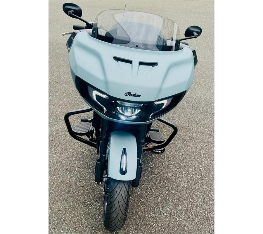 2025 Indian Motorcycle Challenger® Dark Horse® with PowerBand Audio Package