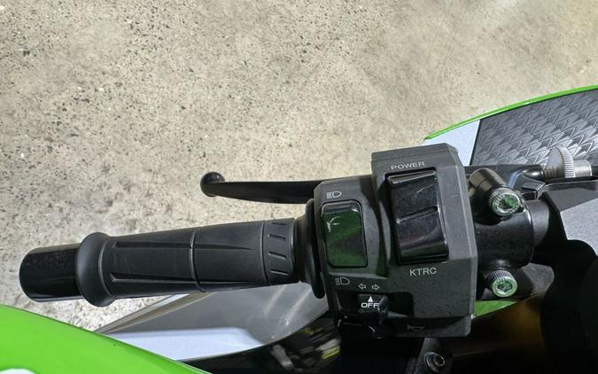 2015 Kawasaki Ninja® ZX™-6R 30th Anniversary